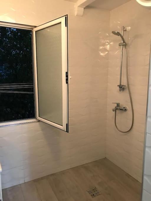 Warm Apartment In The Center Of Tirana City Esterno foto