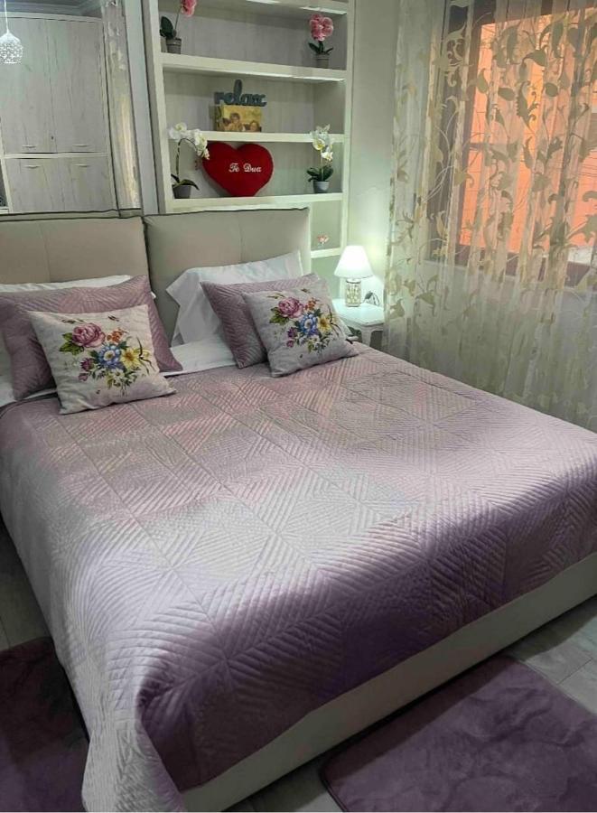 Warm Apartment In The Center Of Tirana City Esterno foto