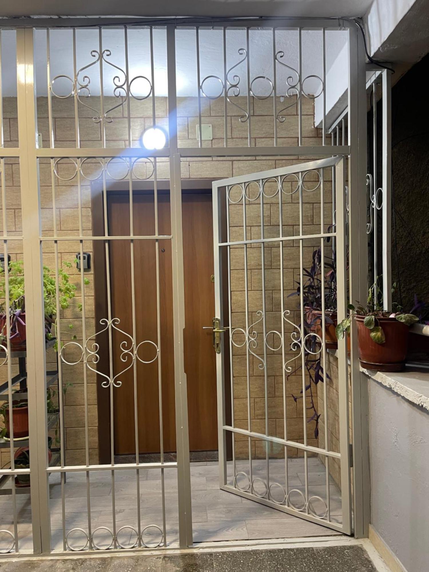 Warm Apartment In The Center Of Tirana City Esterno foto